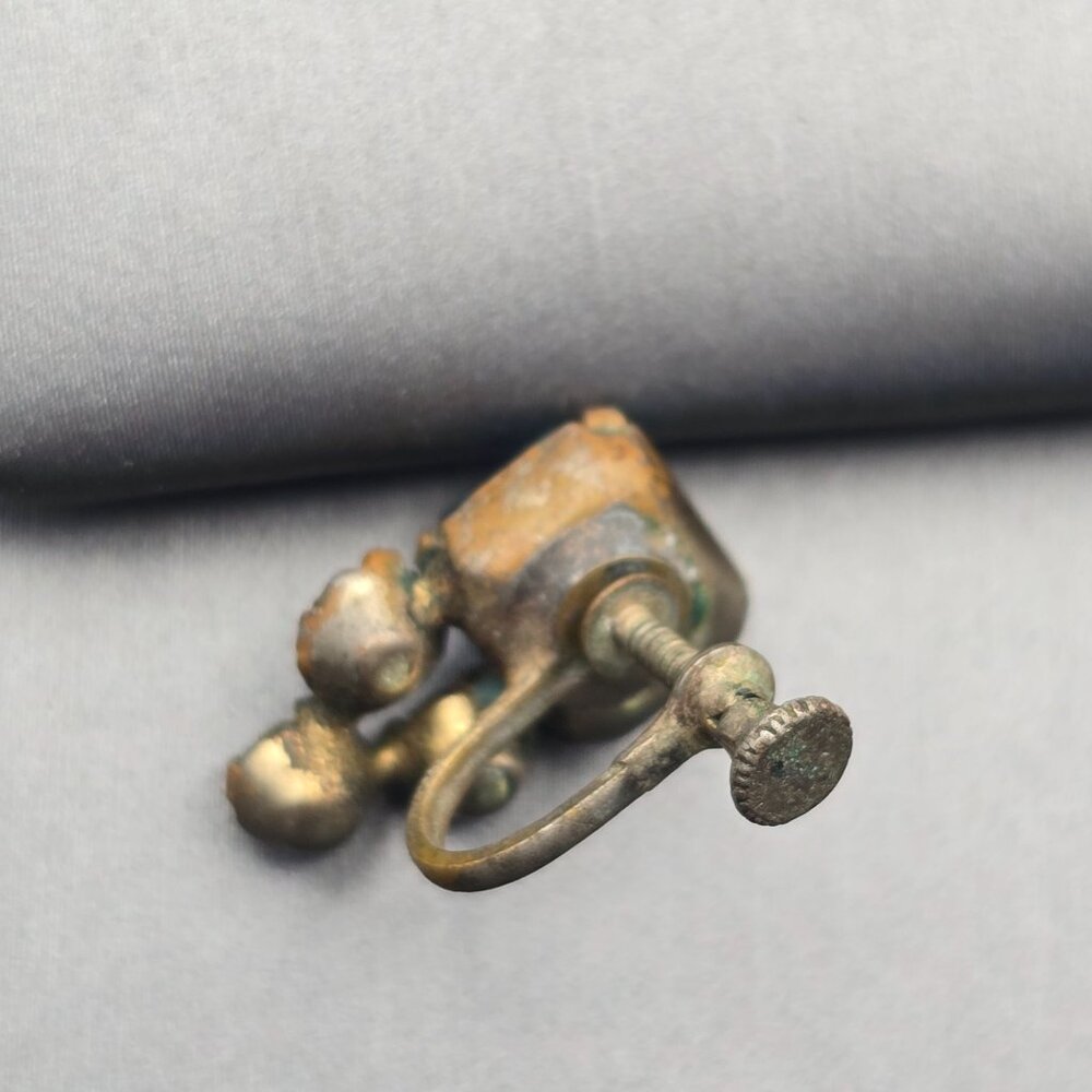 Vintage Aquamarine & Clear Paste Earrings | Screw-Back Glam Statement Jewelry - Picture 7 of 11